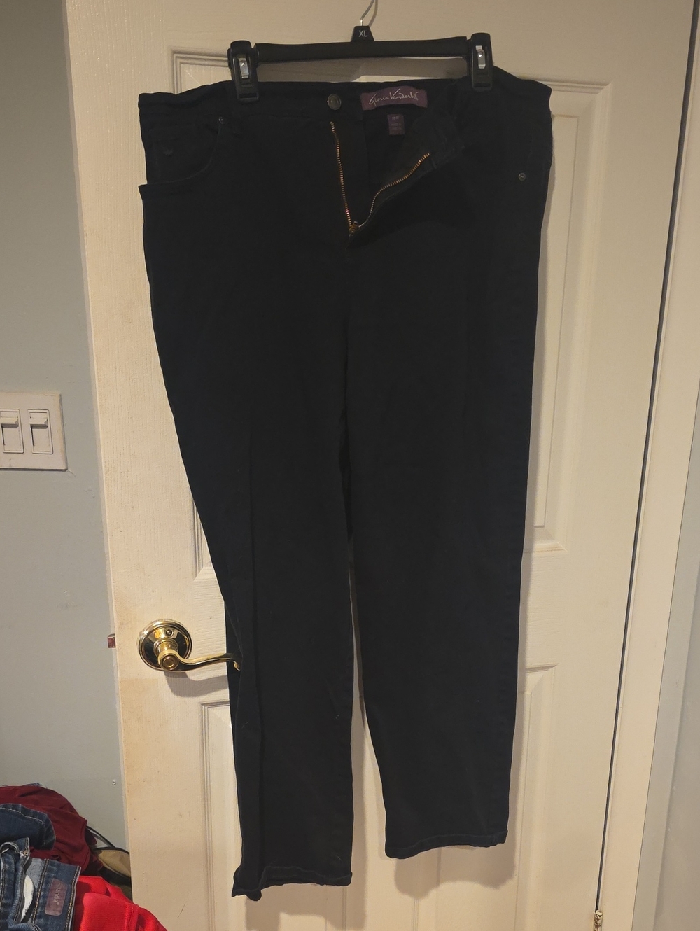 Gloria Vanderbilt Women's Dark Black Straight Leg Jeans